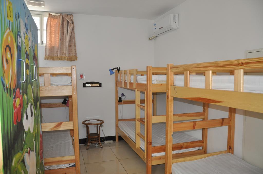 Three Legged Frog Hostel Πεκίνο Δωμάτιο φωτογραφία