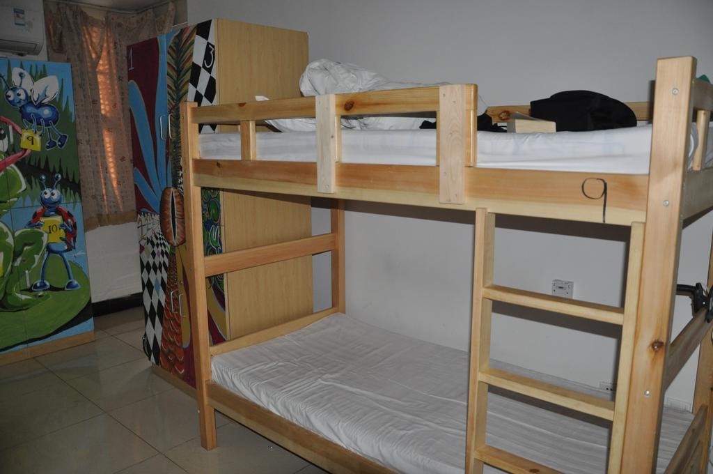 Three Legged Frog Hostel Πεκίνο Δωμάτιο φωτογραφία