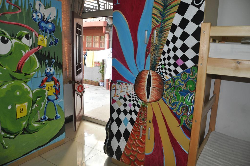 Three Legged Frog Hostel Πεκίνο Δωμάτιο φωτογραφία